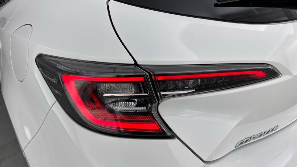 Toyota Corolla 1.8 VVT-i Hybrid GR Sport 5dr CVT Hybrid Hatchback - Image 21
