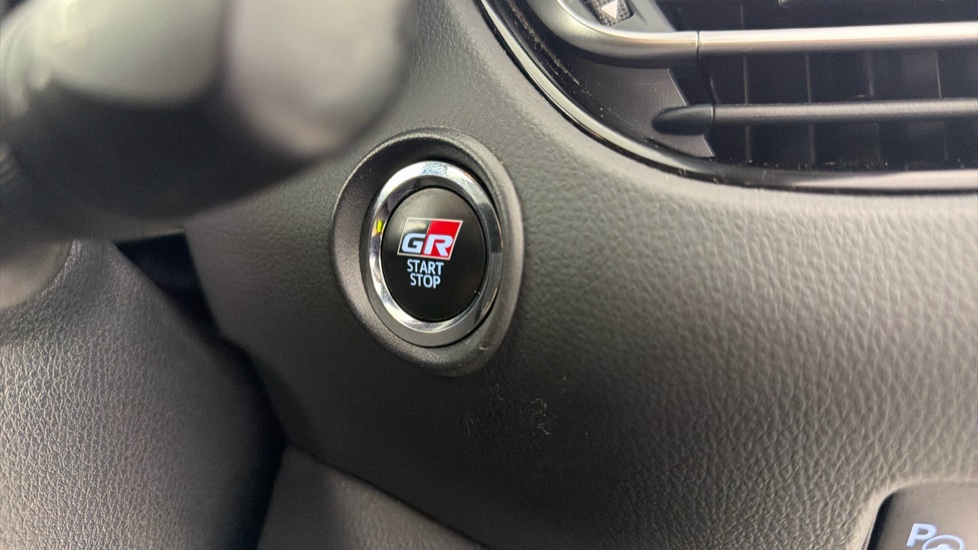 Toyota C-HR 1.8 Hybrid GR Sport 5dr CVT Hybrid Hatchback - Image 16