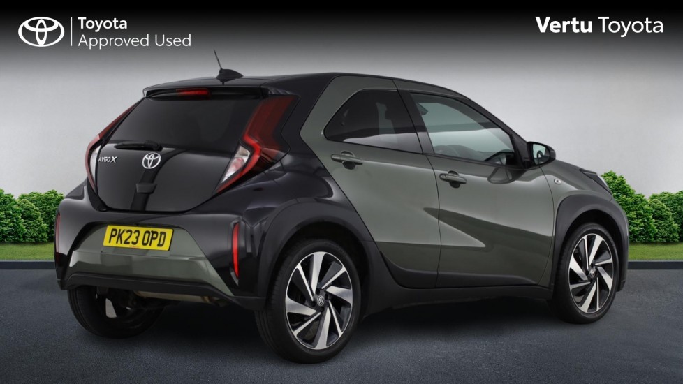 Toyota Aygo X 1.0 VVT-i Edge 5dr Petrol Hatchback - Image 2