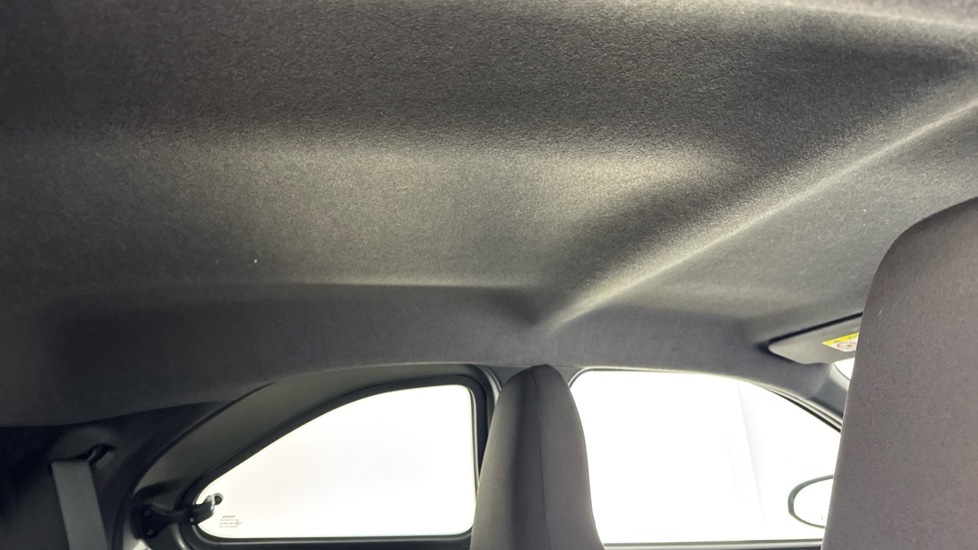 Toyota Aygo X 1.0 VVT-i Edge 5dr Petrol Hatchback - Image 19