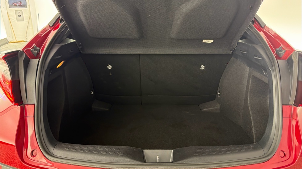 Toyota C-HR 1.8 Hybrid Icon 5dr CVT Hybrid Hatchback - Image 13