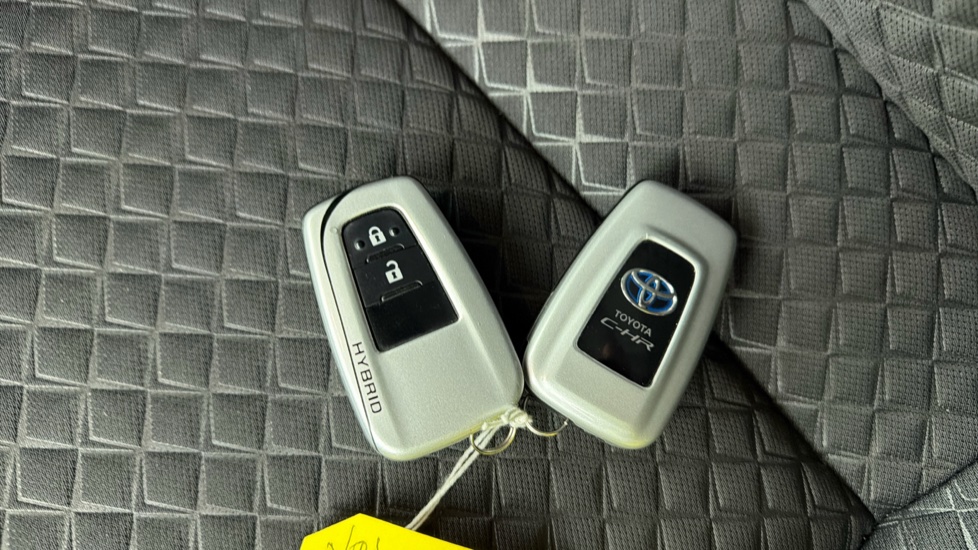 Toyota C-HR 1.8 Hybrid Icon 5dr CVT Hybrid Hatchback - Image 28