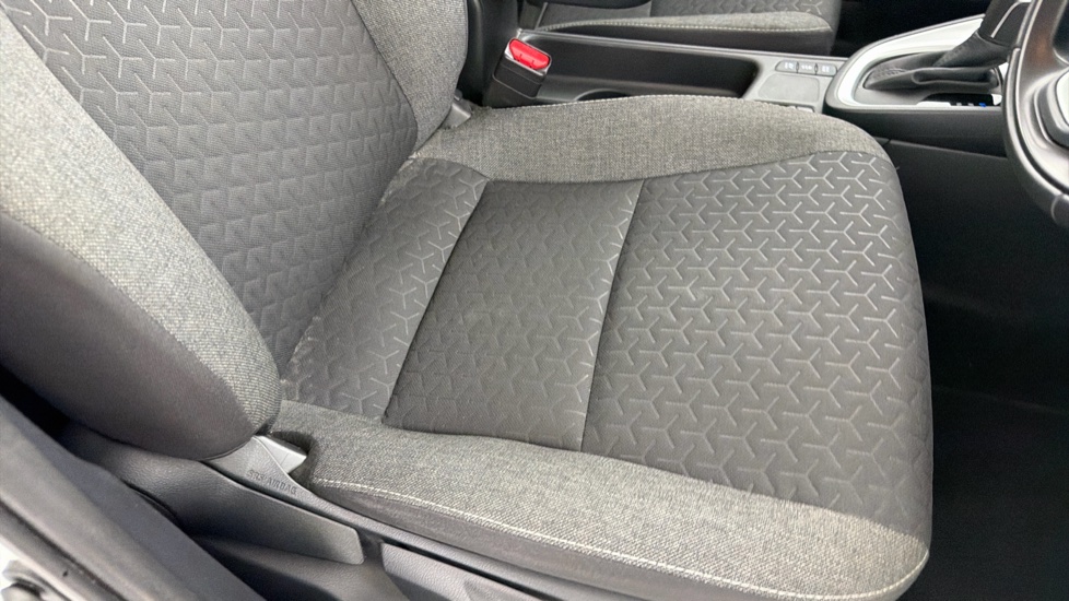 Toyota Yaris Cross 1.5 Hybrid Icon 5dr CVT Hybrid Estate - Image 17