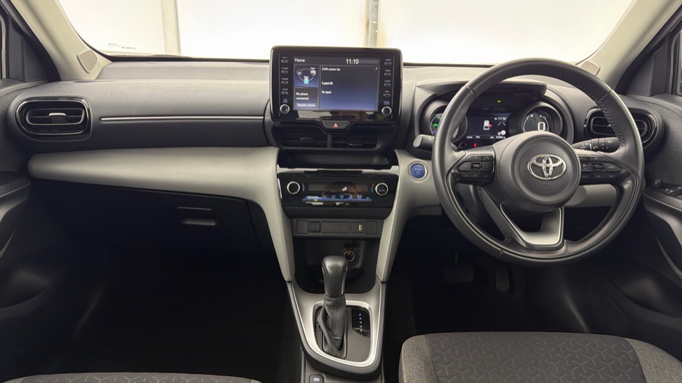 Toyota Yaris Cross 1.5 Hybrid Icon 5dr CVT Hybrid Estate - Image 6