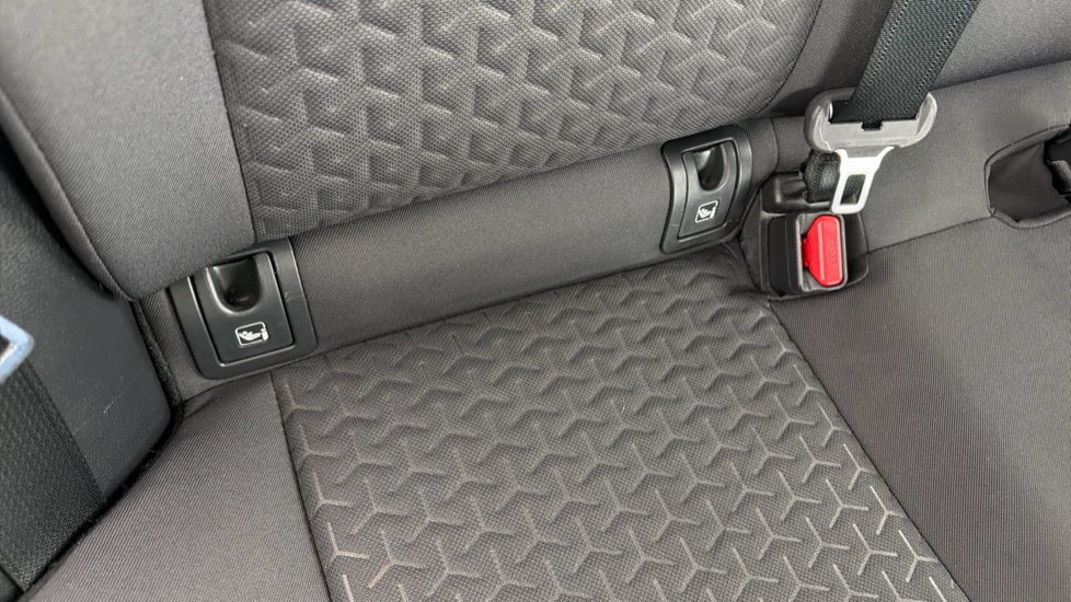 Toyota Yaris Cross 1.5 Hybrid Icon 5dr CVT Hybrid Estate - Image 14