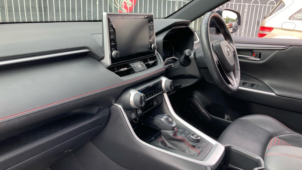 Toyota RAV4 2.5 PHEV Dynamic 5dr CVT Estate - Image 9