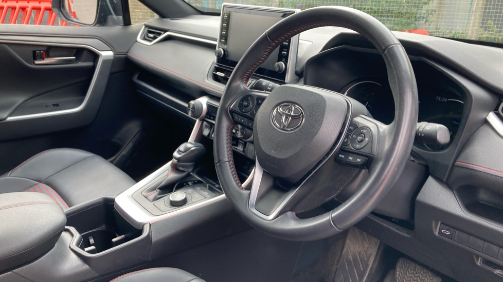 Toyota RAV4 2.5 PHEV Dynamic 5dr CVT Estate - Image 14