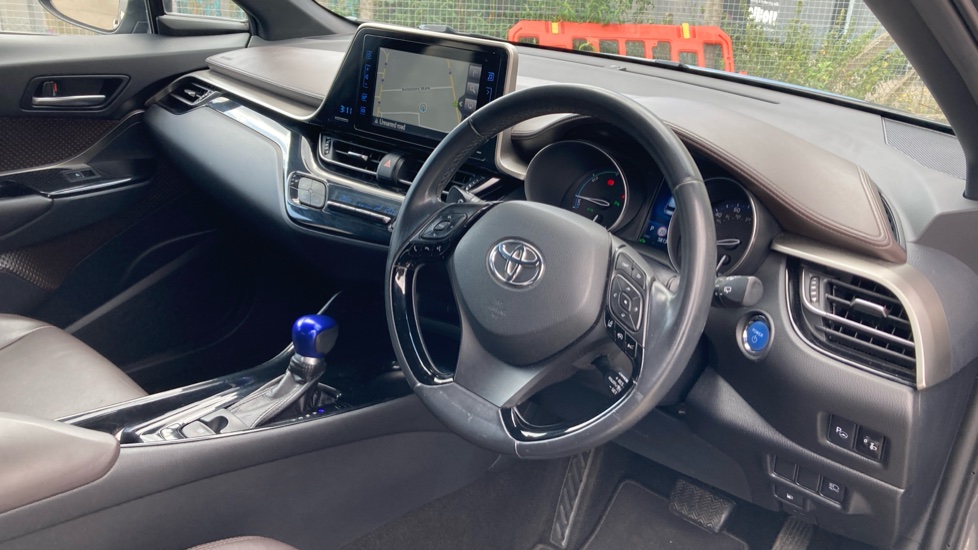 Toyota C-HR 1.8 Hybrid Excel 5dr CVT Hybrid Hatchback - Image 11