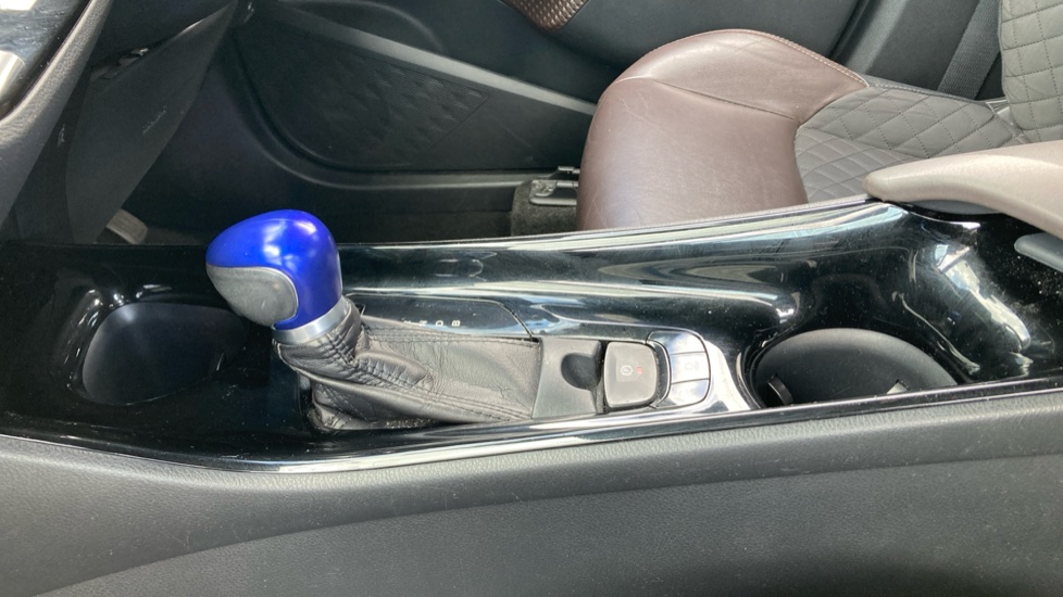 Toyota C-HR 1.8 Hybrid Excel 5dr CVT Hybrid Hatchback - Image 13