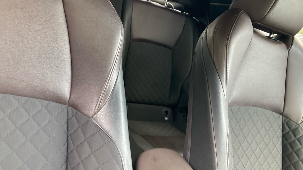 Toyota C-HR 1.8 Hybrid Excel 5dr CVT Hybrid Hatchback - Image 15