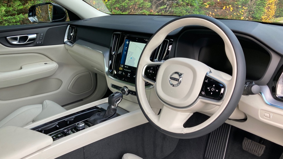 Volvo S60 III T5 Inscription Plus Automatic Blond Leather, Sunroof, Lowered Sports Chassis