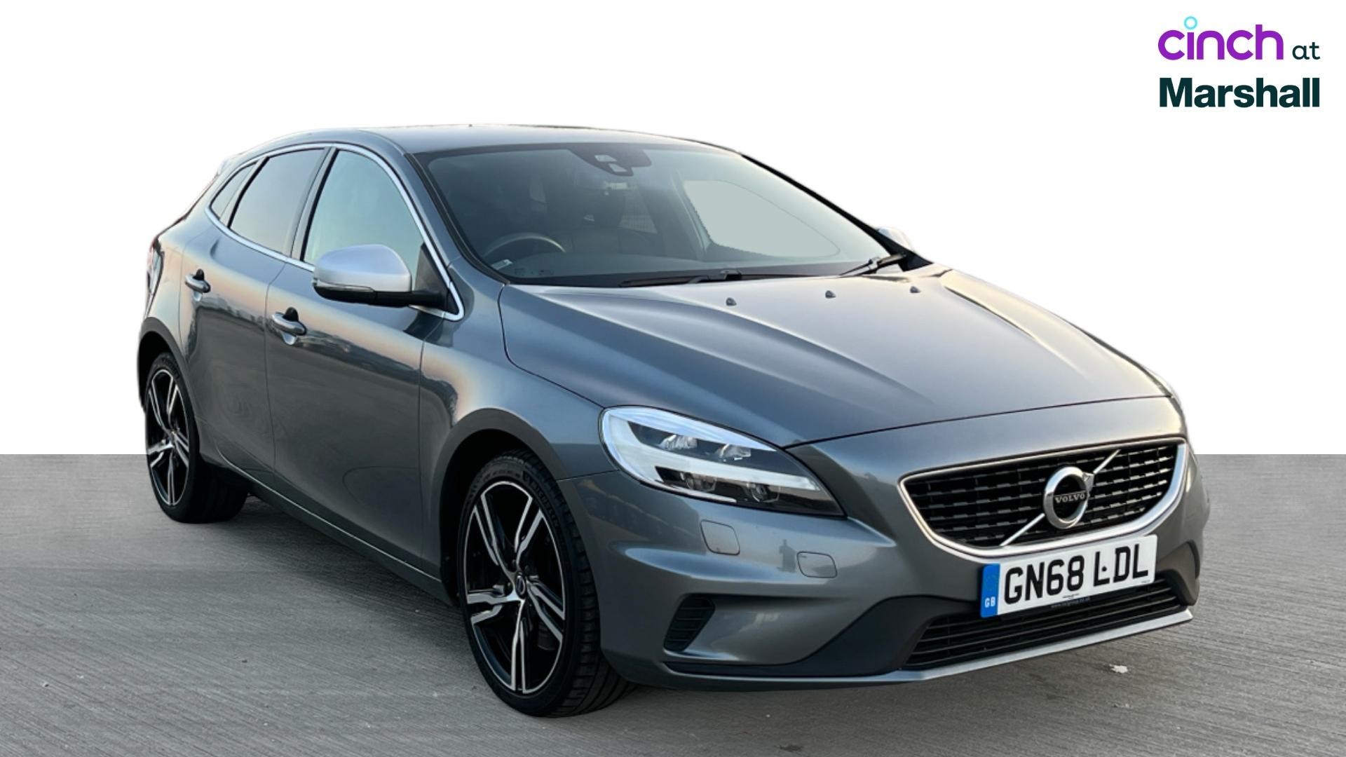 Volvo V40 listing photo