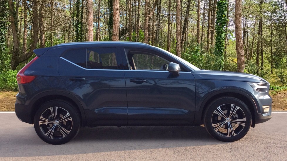 Volvo XC40 T3 Inscription Pro Manual (with Keyless, Electric Tailgate