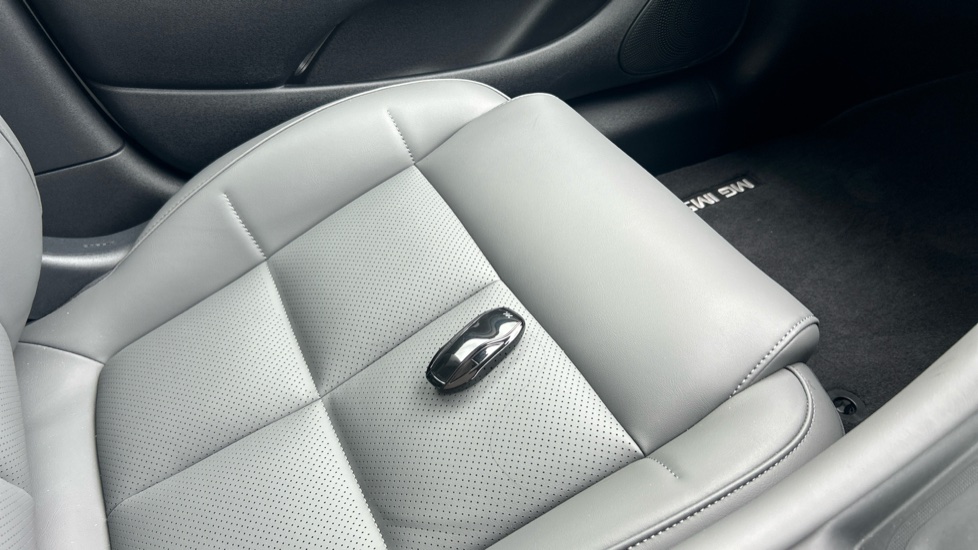 MG IM5 300kW Long Range 100kWh 5dr Auto Electric Hatchback - Image 19