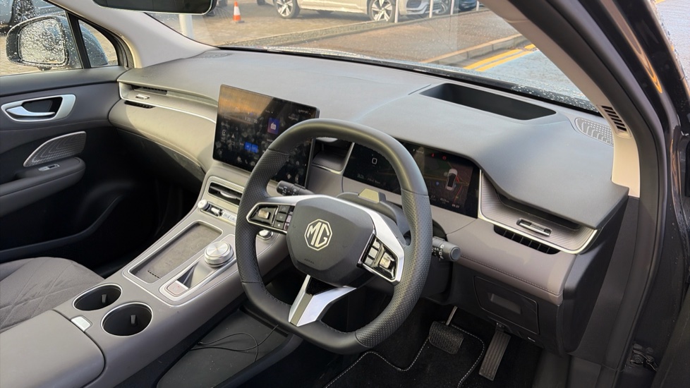 MG MGS6 180kW Trophy EV Long Range 77kWh 5dr Auto Electric Estate - Image 11