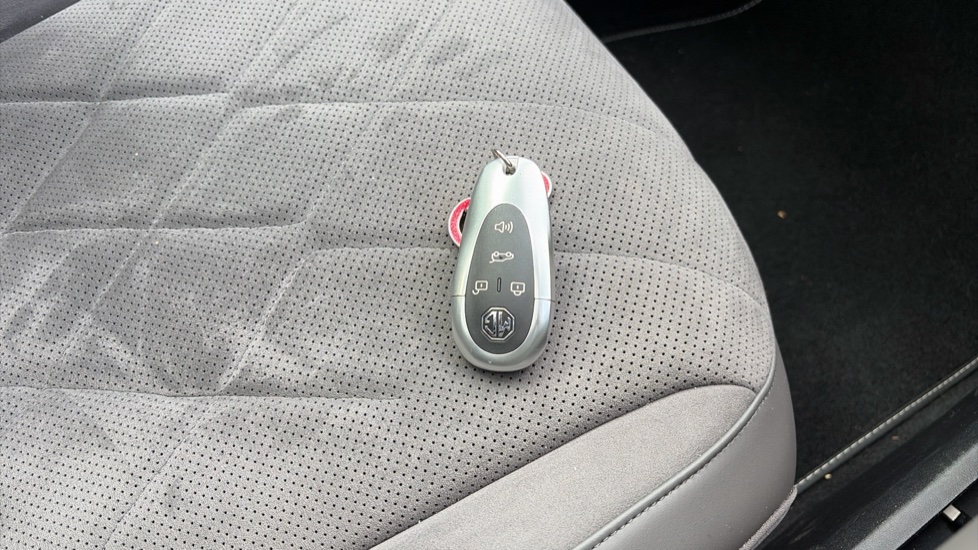 MG MGS6 180kW Trophy EV Long Range 77kWh 5dr Auto Electric Estate - Image 19
