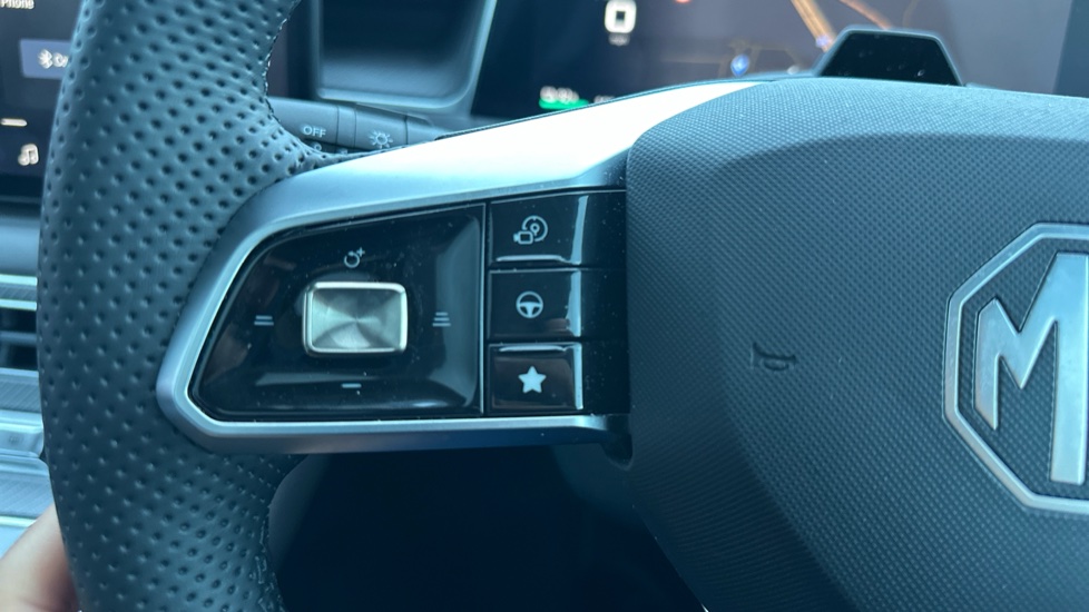 MG MGS6 266kW Trophy EV Dual Motor 77kWh 5dr Auto Electric Estate - Image 52