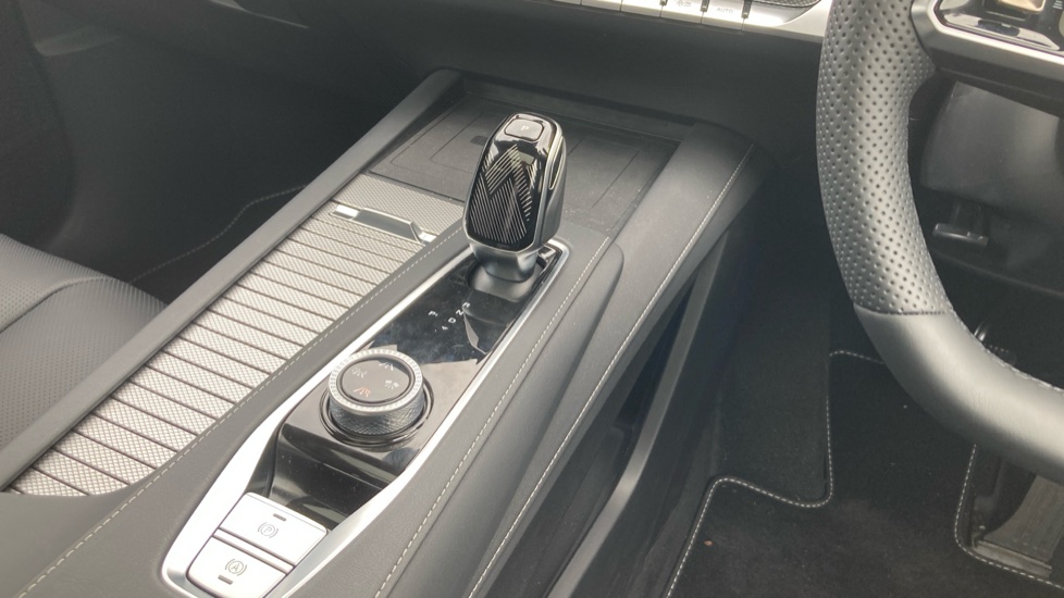 MG MGS9 1.5 T-GDI PHEV Premium 5dr Auto Estate - Image 13