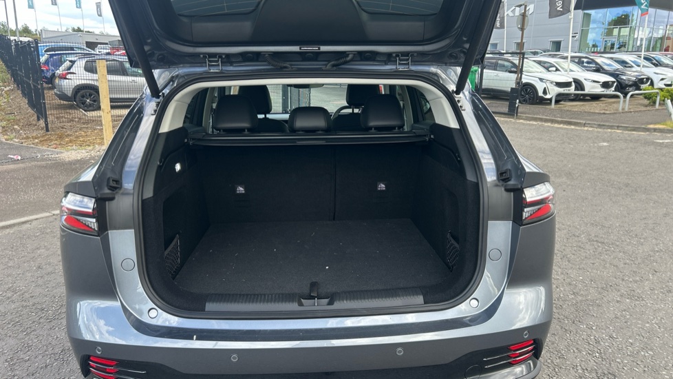 MG HS 1.5 T-GDI PHEV Trophy 5dr Auto Hatchback - Image 4