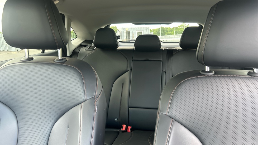 MG HS 1.5 T-GDI PHEV Trophy 5dr Auto Hatchback - Image 15