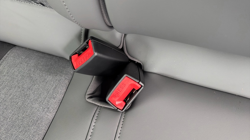 MG MG4 170kW Premium Long Range 64kWh 5dr Auto Electric Hatchback - Image 17