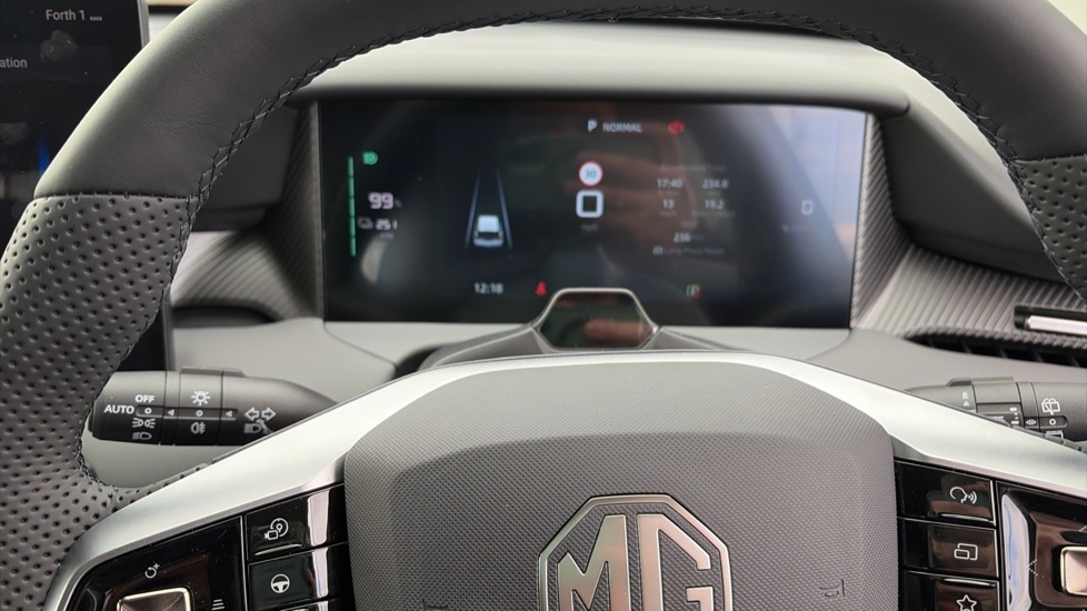 MG MG4 170kW Premium Long Range 64kWh 5dr Auto Electric Hatchback - Image 18
