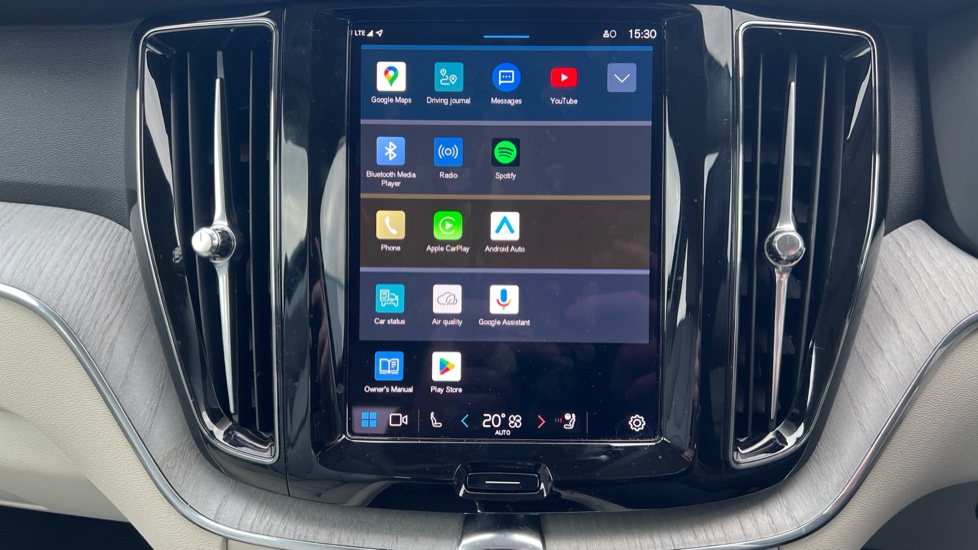 2025 Volvo XC60 Onyx Black £41,394 Cardiff Volvo