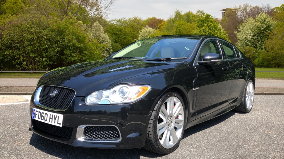 bowers & wilkins jaguar xf