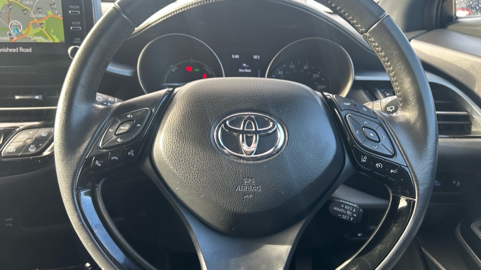 Toyota C-HR 1.8 Hybrid Design 5dr CVT Hybrid Hatchback - Image 10
