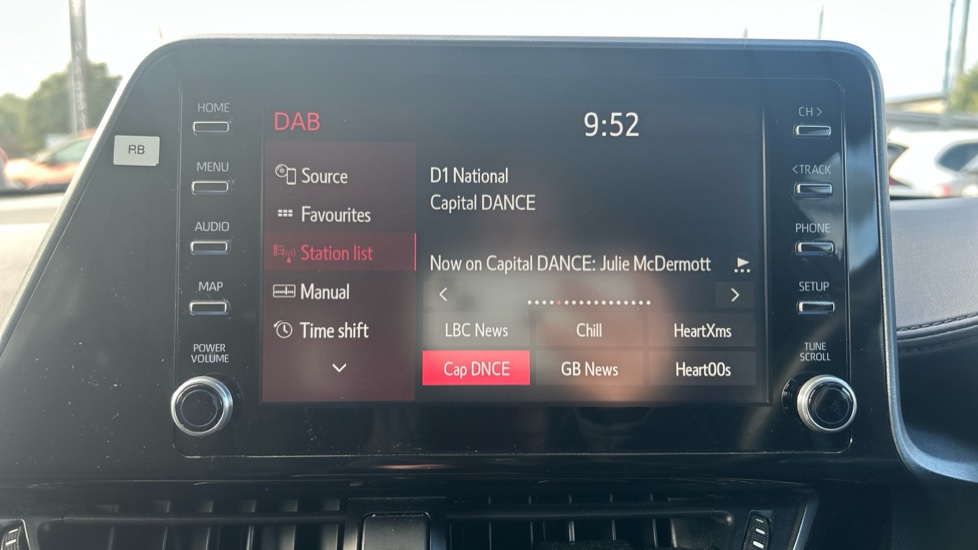 Toyota C-HR 1.8 Hybrid Design 5dr CVT Hybrid Hatchback - Image 41