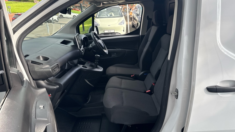 Toyota Proace City L1 Diesel 1.5D 100 Icon Van [6 Speed] - Image 5