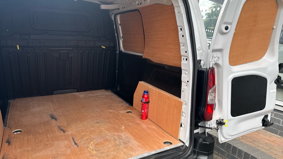 Toyota Proace City L1 Diesel 1.5D 100 Icon Van [6 Speed] - Image 40