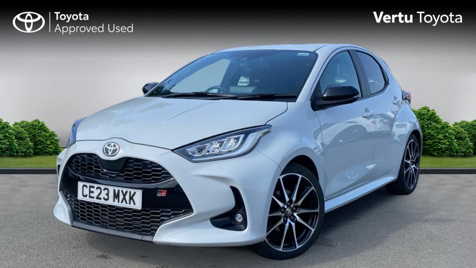 Toyota Yaris 1.5 Hybrid GR Sport 5dr CVT Hybrid Hatchback - Image 3