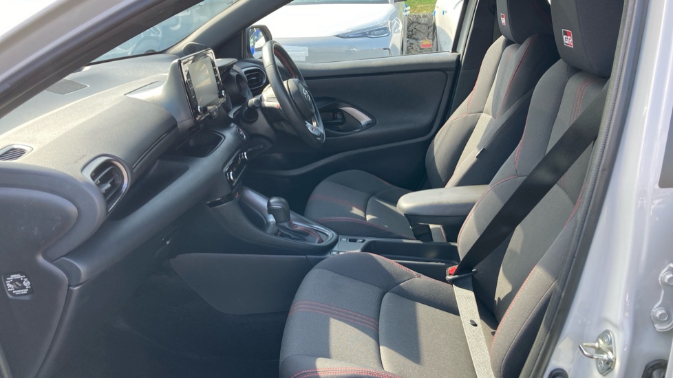 Toyota Yaris 1.5 Hybrid GR Sport 5dr CVT Hybrid Hatchback - Image 5