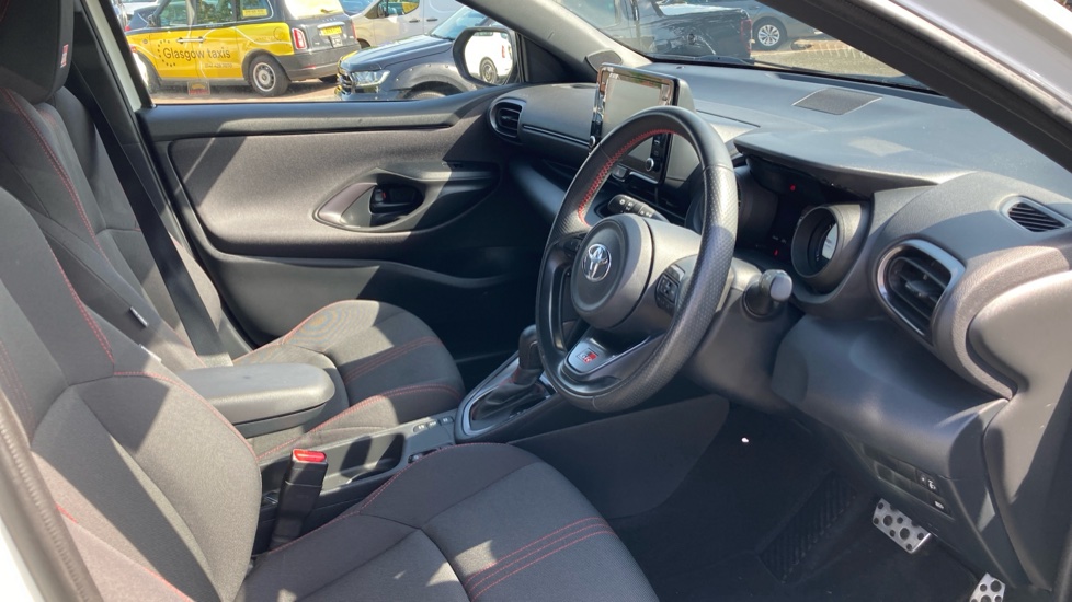 Toyota Yaris 1.5 Hybrid GR Sport 5dr CVT Hybrid Hatchback - Image 12