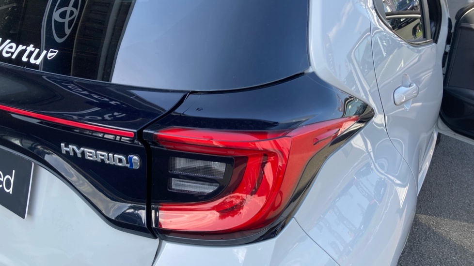Toyota Yaris 1.5 Hybrid GR Sport 5dr CVT Hybrid Hatchback - Image 21