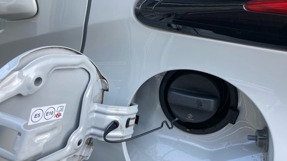 Toyota Yaris 1.5 Hybrid GR Sport 5dr CVT Hybrid Hatchback - Image 34
