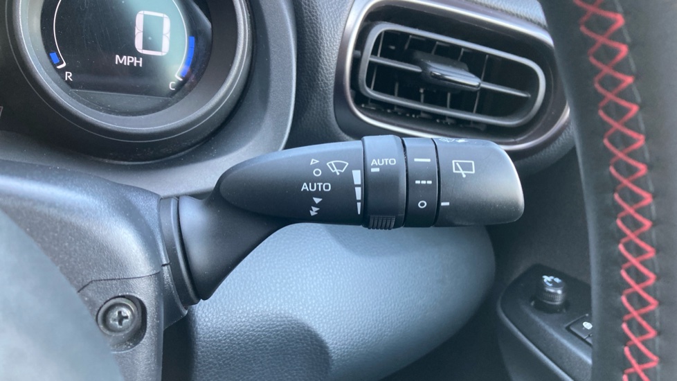 Toyota Yaris 1.5 Hybrid GR Sport 5dr CVT Hybrid Hatchback - Image 37