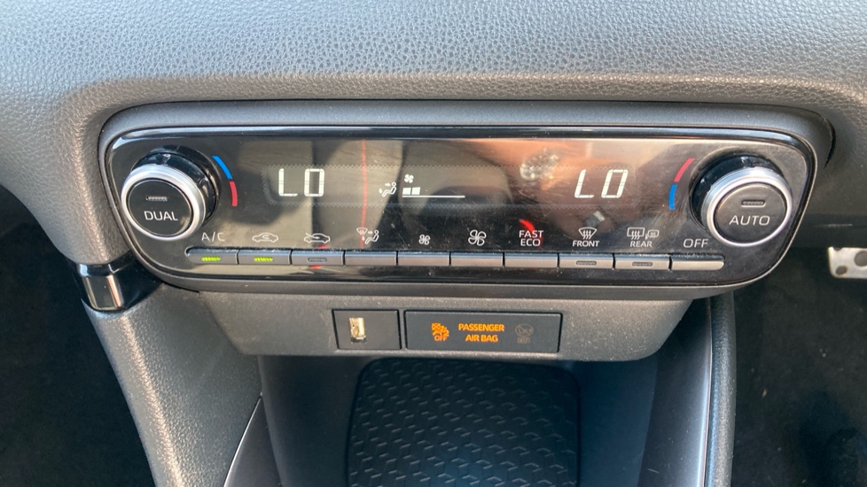 Toyota Yaris 1.5 Hybrid GR Sport 5dr CVT Hybrid Hatchback - Image 38