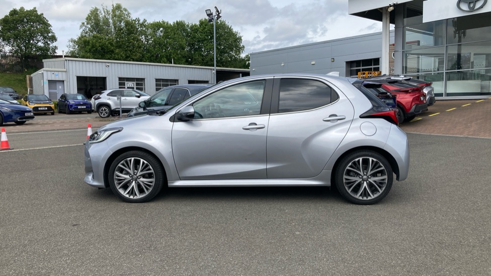 Toyota Yaris 1.5 Hybrid Excel 5dr CVT Hybrid Hatchback - Image 24