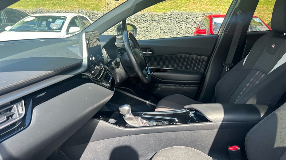 Toyota C-HR 2.0 Hybrid GR Sport 5dr CVT Hybrid Hatchback - Image 5