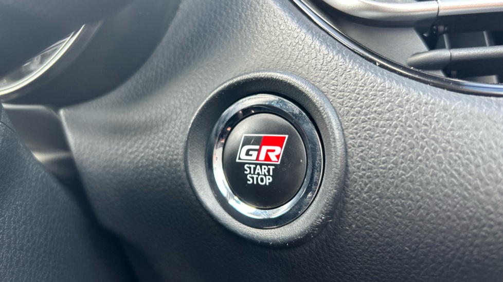 Toyota C-HR 2.0 Hybrid GR Sport 5dr CVT Hybrid Hatchback - Image 16