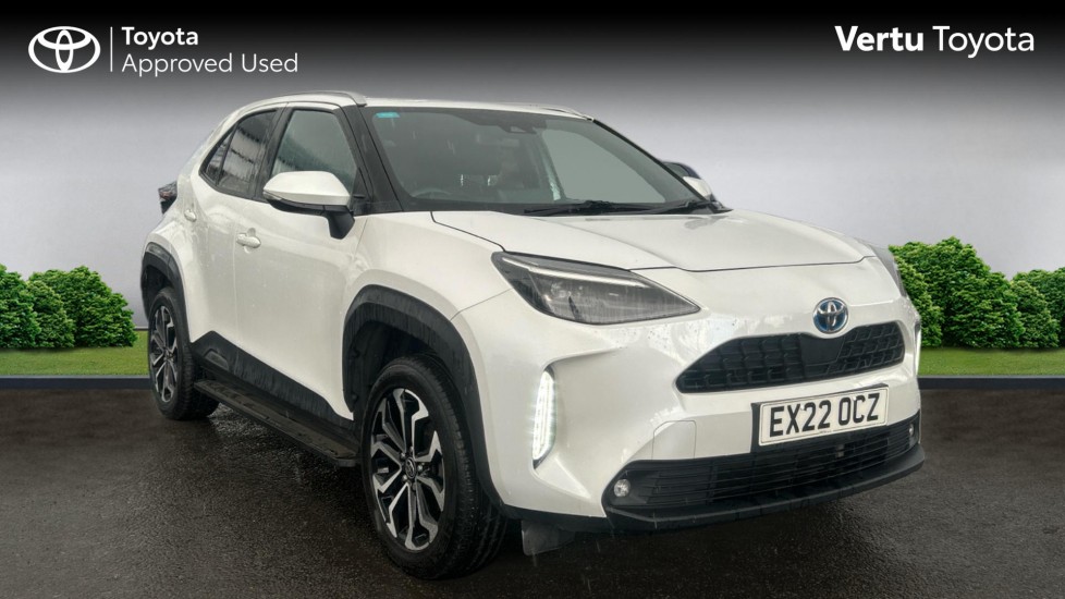 Toyota Yaris Cross 1.5 Hybrid Design 5dr CVT Hybrid Estate - Image 1