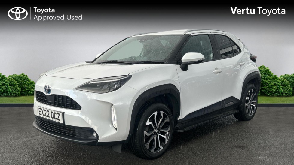 Toyota Yaris Cross 1.5 Hybrid Design 5dr CVT Hybrid Estate - Image 3