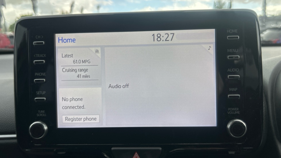 Toyota Yaris Cross 1.5 Hybrid Design 5dr CVT Hybrid Estate - Image 9