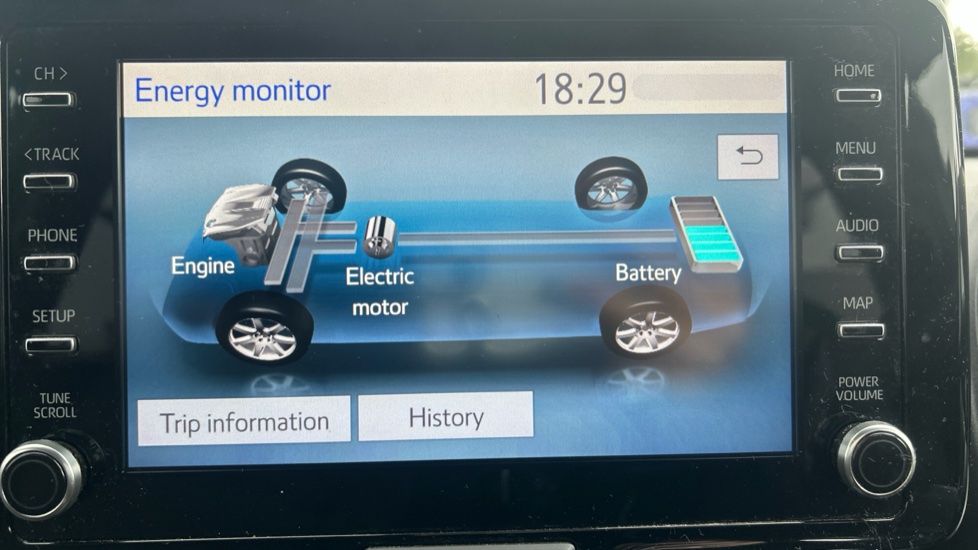 Toyota Yaris Cross 1.5 Hybrid Design 5dr CVT Hybrid Estate - Image 39