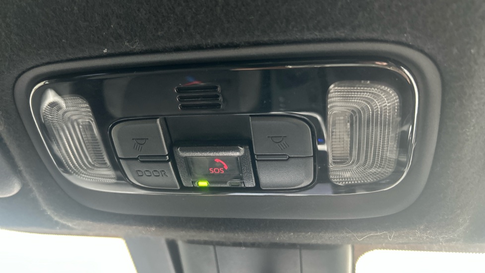 Toyota Yaris Cross 1.5 Hybrid Design 5dr CVT Hybrid Estate - Image 44