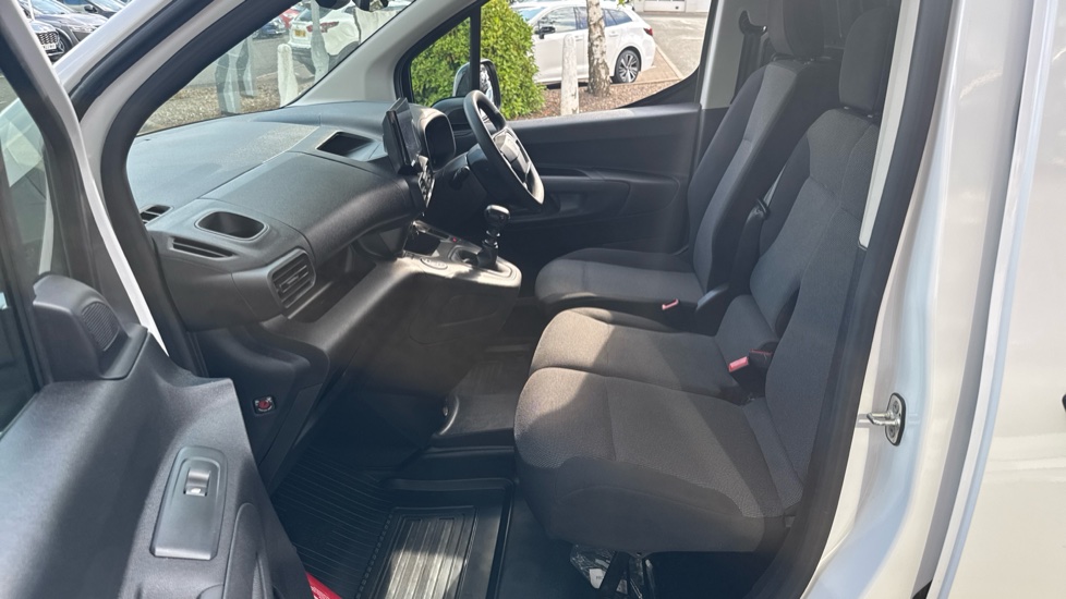 Toyota Proace City L1 Diesel 1.5D 100 Icon Van - Image 5