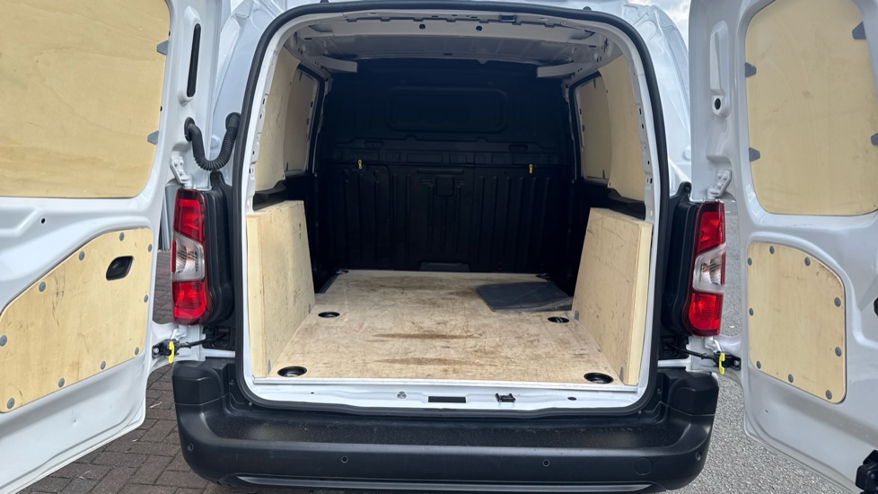 Toyota Proace City L1 Diesel 1.5D 100 Icon Van - Image 13