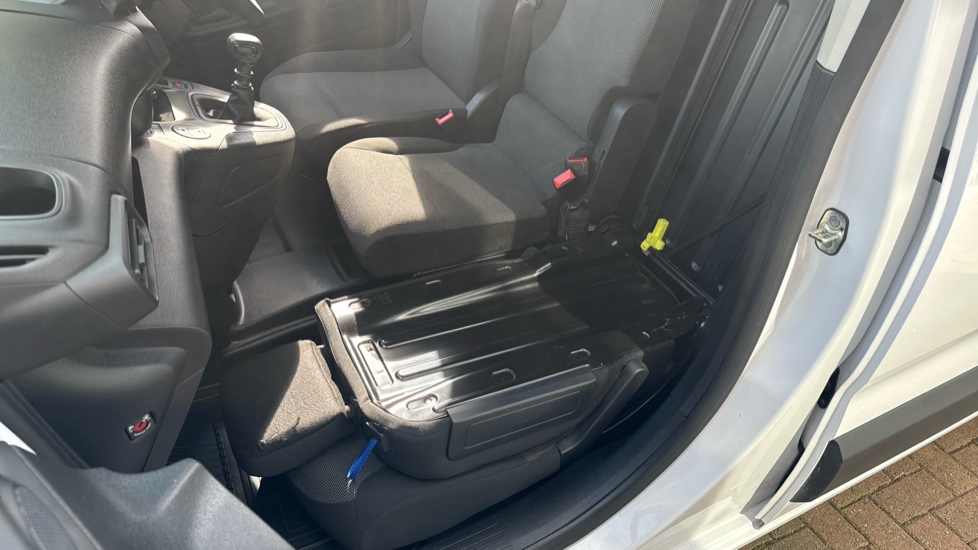 Toyota Proace City L1 Diesel 1.5D 100 Icon Van - Image 18